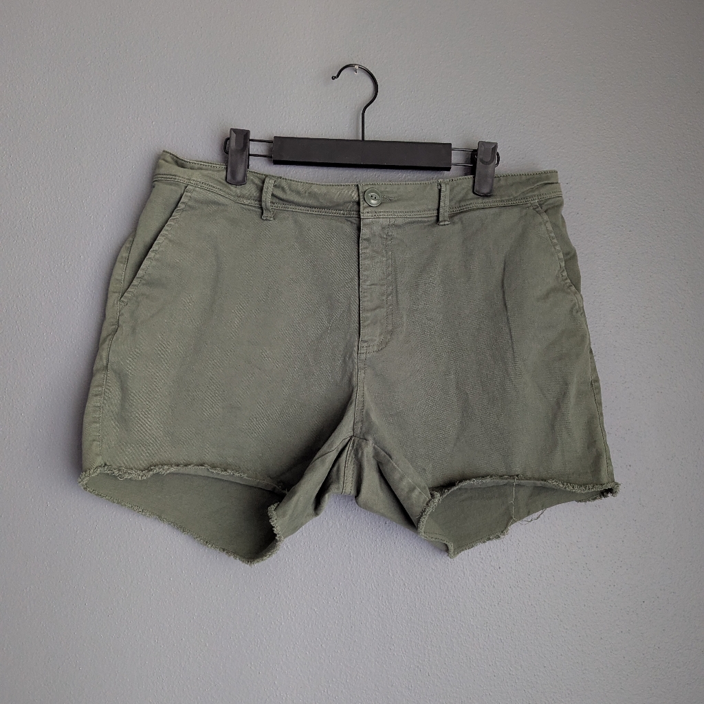 Sanctuary Women's Deep Green Shorts Size 31. Cotton Shorts.